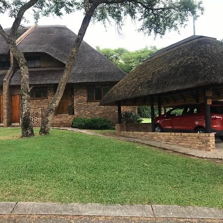 Phala Chalet No 236b Hazyview Bagian luar foto