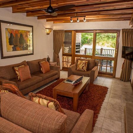 Phala Chalet No 236b Hazyview Bagian luar foto