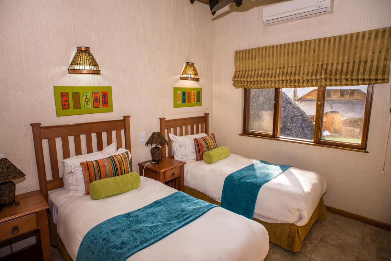 Phala Chalet No 236b Hazyview Bagian luar foto