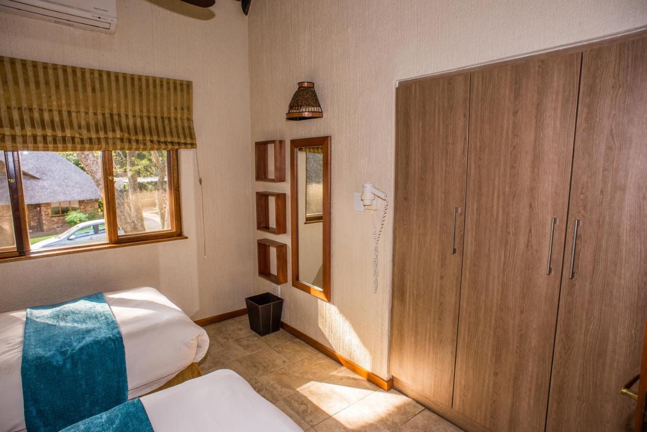 Phala Chalet No 236b Hazyview Bagian luar foto